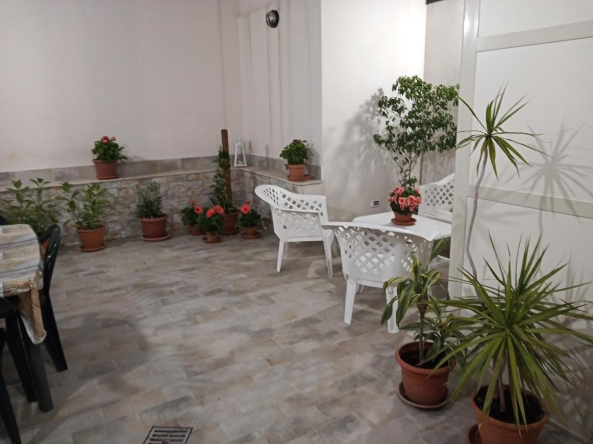 Zisa Home Ai Cantieri Culturali-Facile Posteggio In Strada No Ticket Palermo Luaran gambar